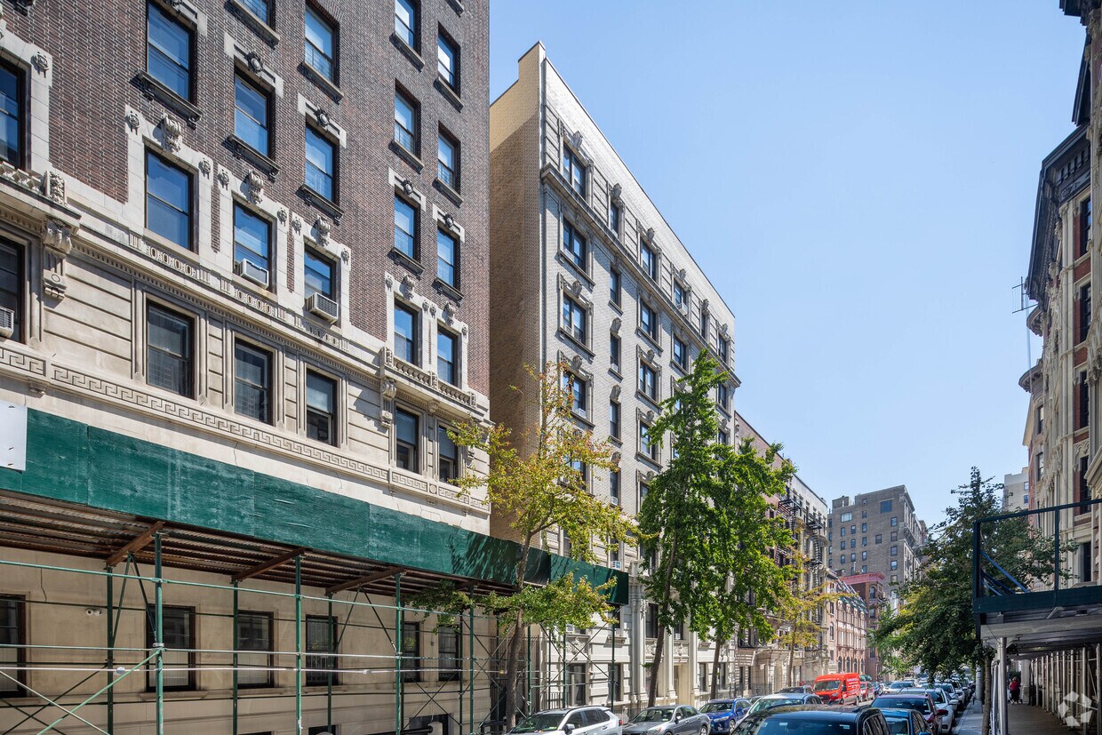 Foto principal - 355 W 85th St
