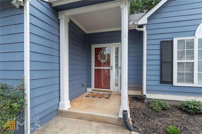 Building Photo - 2736 Lake Park Ridge W
