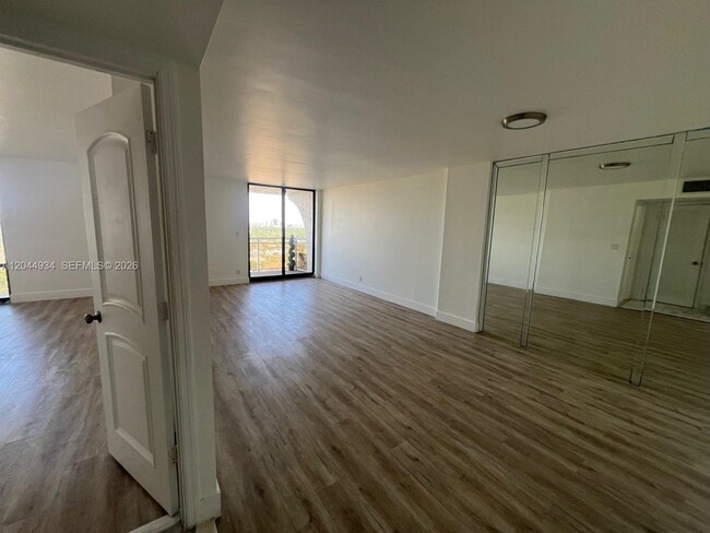 Building Photo - 1600 S Ocean Dr