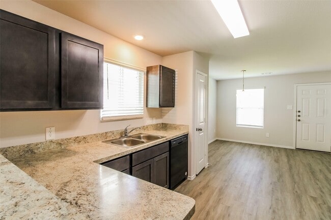 Foto del edificio - 2529 Grayling Dr