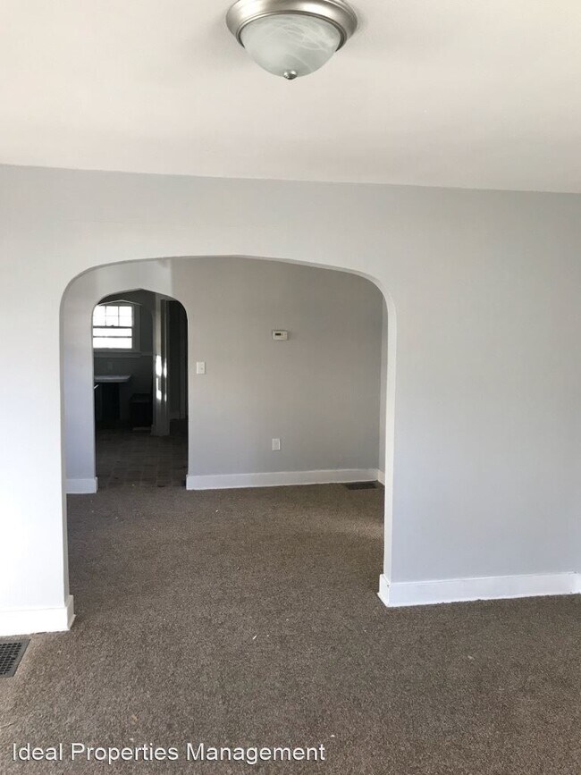 Building Photo - 2 br, 1 bath House - 2602 S Glenwood