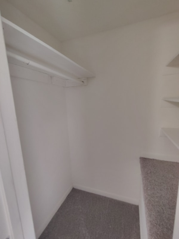 Foto del edificio - 600 Reusens Rd