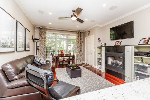 Primary Photo - 5303 W Leland Ave