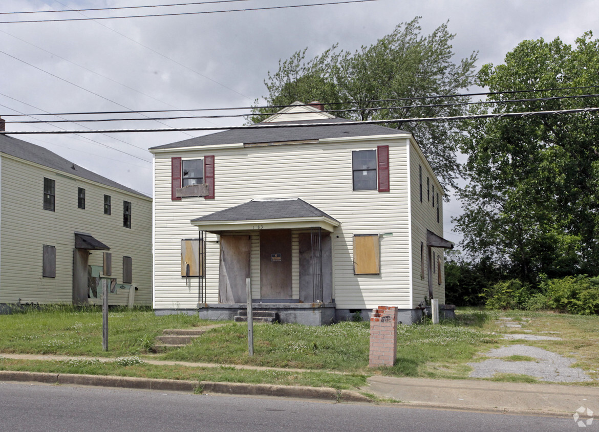 Building Photo - 1879-1906 Castalia St