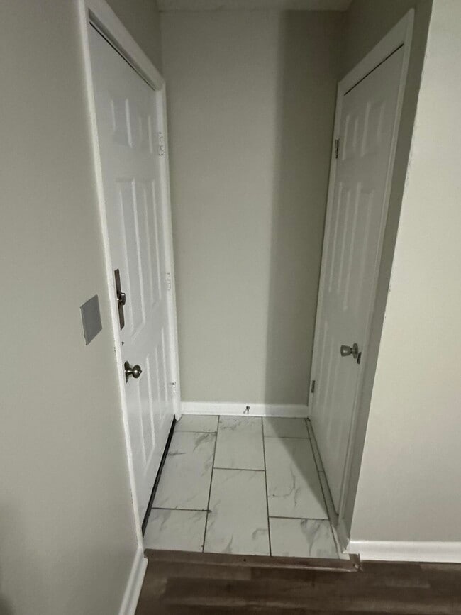 Building Photo - 126 Allnutt Dr