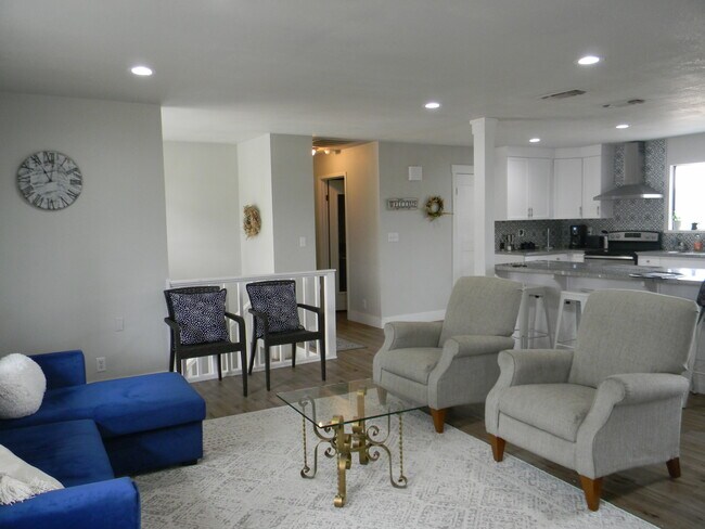 Building Photo - 41933 Lilley Mountain Dr
