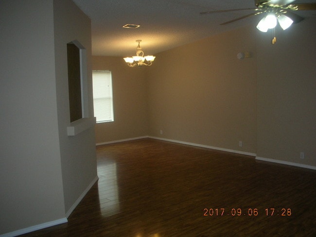 Building Photo - 451303 Old Dixie Hwy