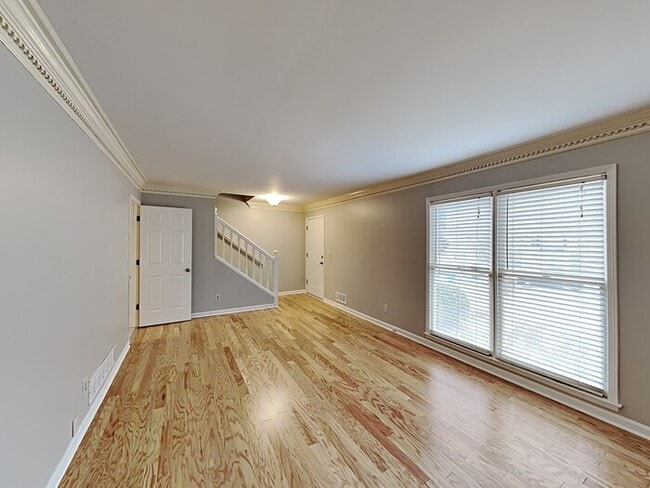 Building Photo - 8878 Carroll Manor Dr