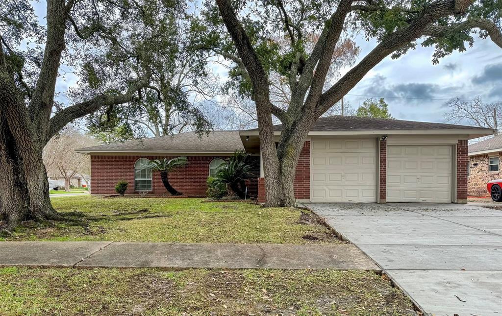 Primary Photo - 1222 Sandpiper Dr