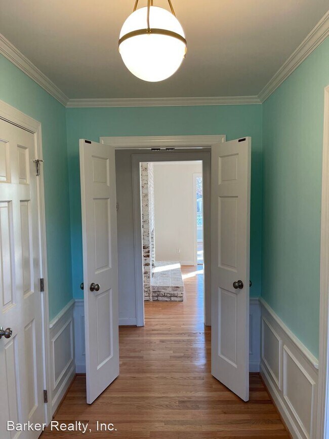 Foto del edificio - 3 br, 2 bath House - 1008 Deerfield Rd