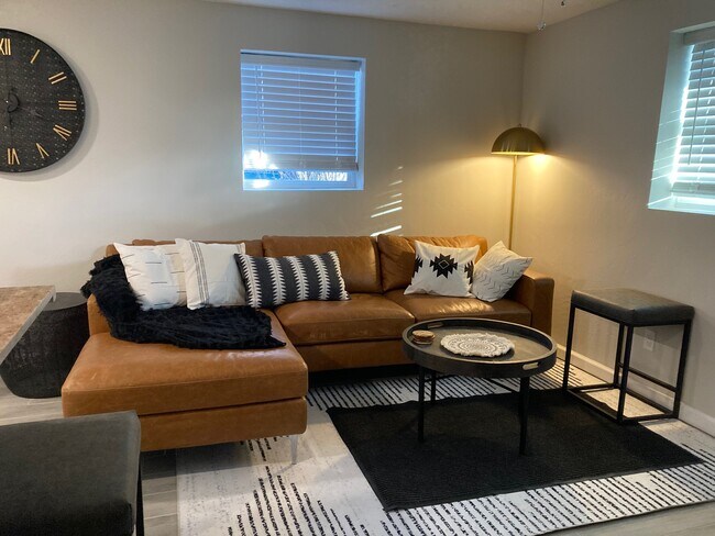 Foto del edificio - 221 Hendrix Rd NW