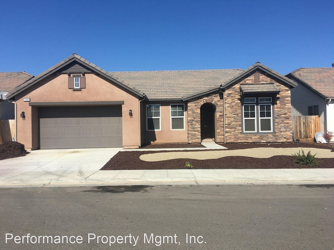 Primary Photo - 4 br, 3 bath House - 7664 E. Giavanna Ave