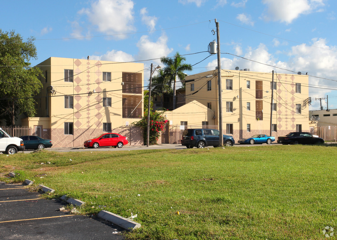 Foto del edificio - New Arena Square Apartments