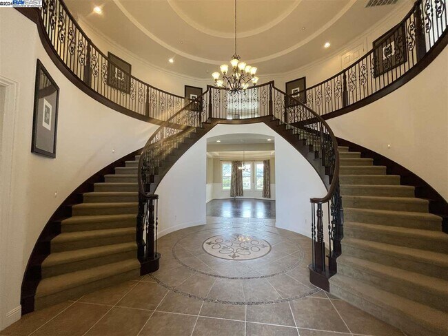 Building Photo - 3350 Ashbourne Cir