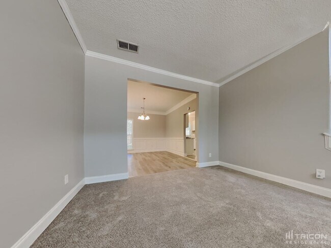 Building Photo - 4309 Magnolia Path