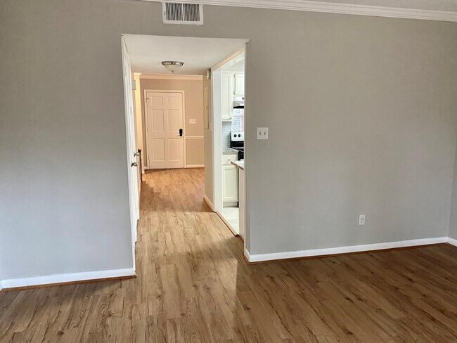 Foto del edificio - 3107 Reeves St SE