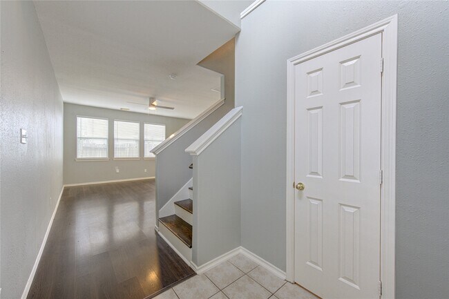 Building Photo - 16818 Bellmoor Ln
