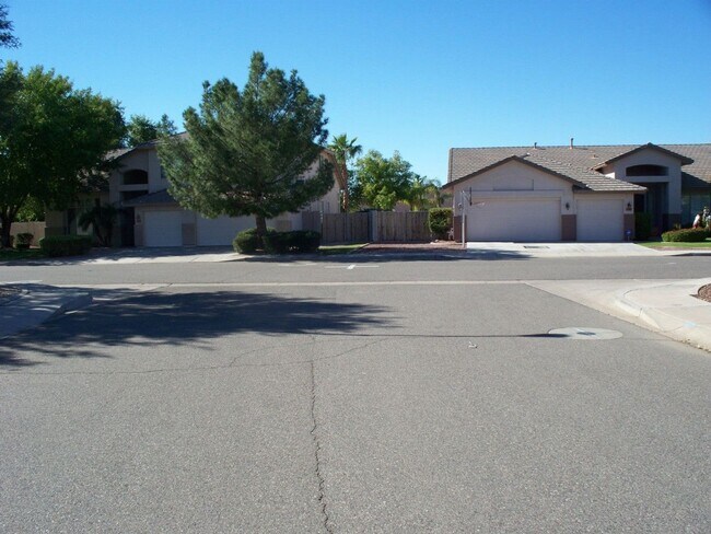 Foto del edificio - Coventry Estate - 3 Bed, 2 Bath