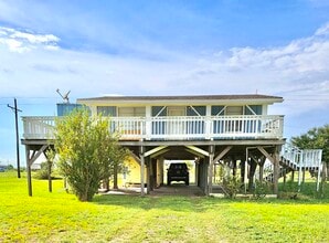 Building Photo - 2104 Galveston Ave