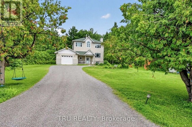 Building Photo - 2376 Kinburn Side Rd