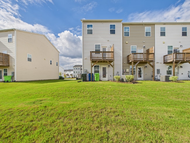 Building Photo - 2709 Chert Ln