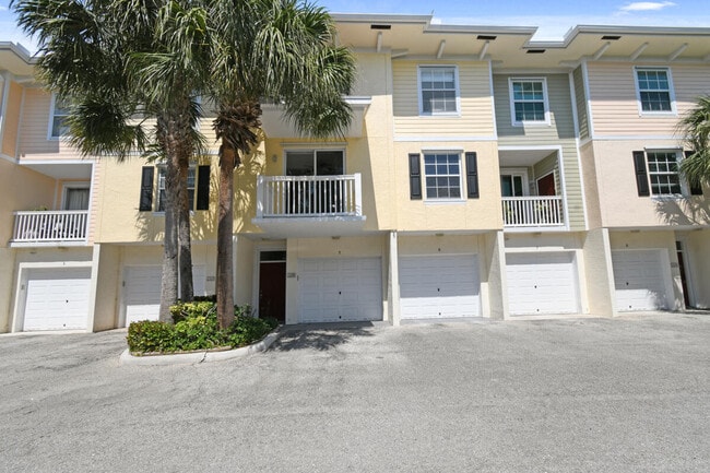 Building Photo - 175 Galicia Way