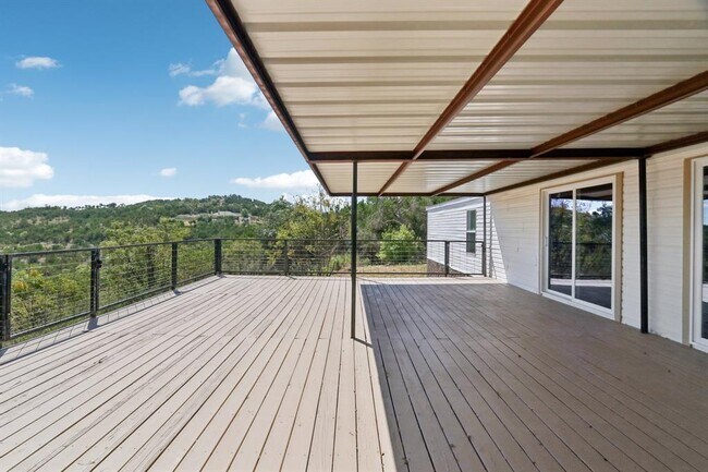 Building Photo - 21522 Long Hill Dr