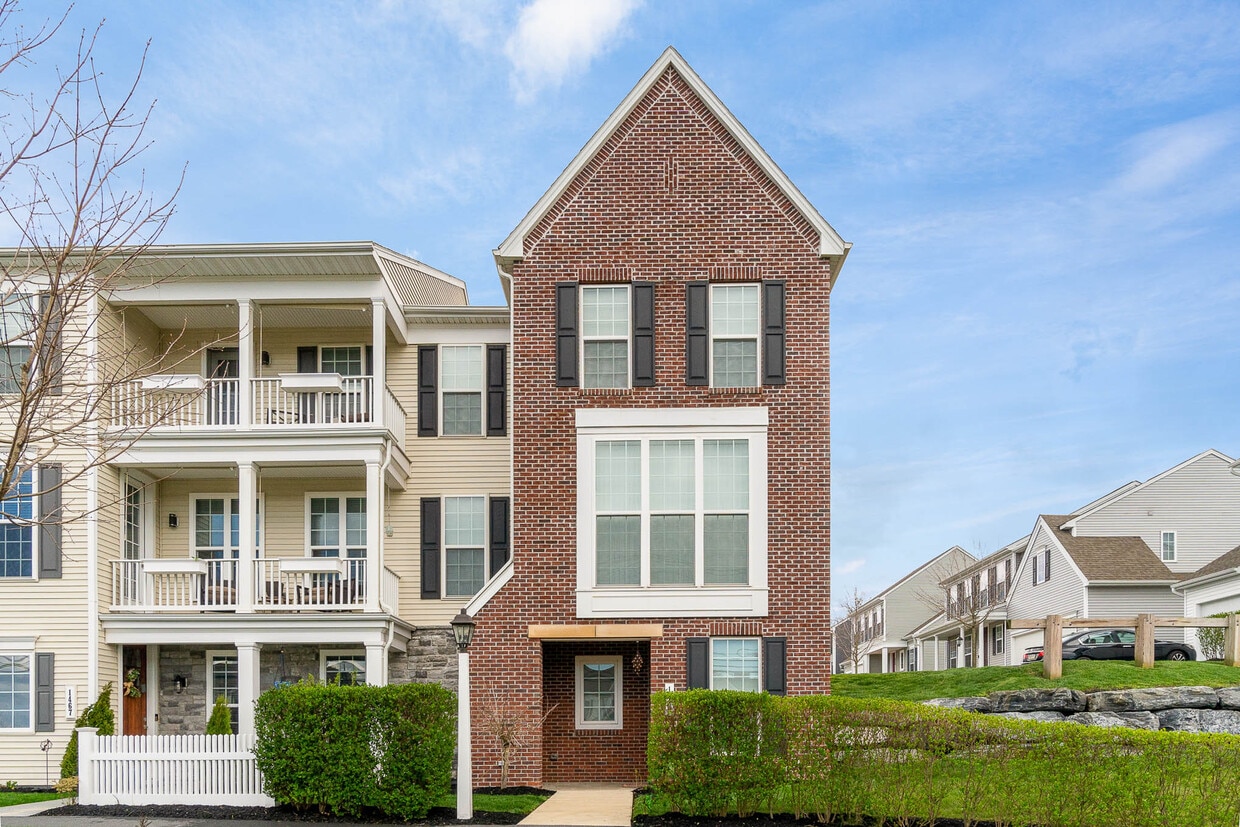 1469 Keegan Ln, Mechanicsburg, PA 17055 House Rental in Mechanicsburg