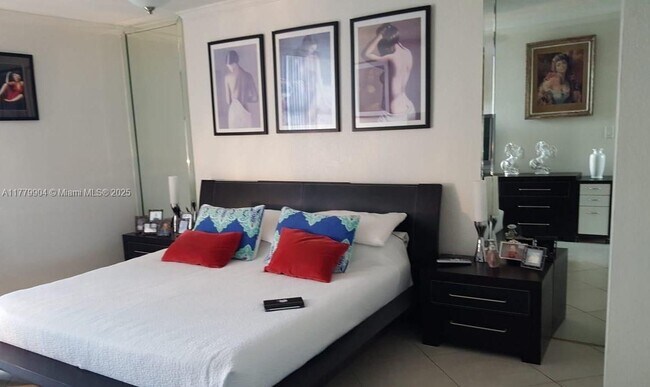 Foto del edificio - 3675 N Country Club Dr