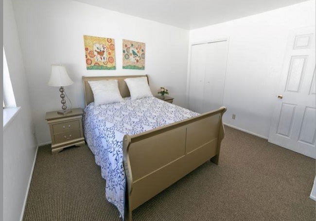Guest Bed room - 407 Meek Ave