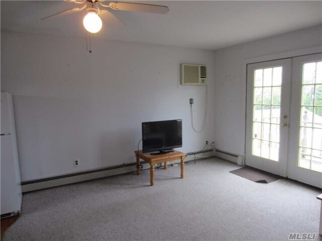 Primary Photo - 2524 Cedar St