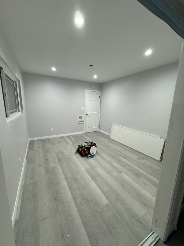 Foto principal - 912 E Artesia Blvd