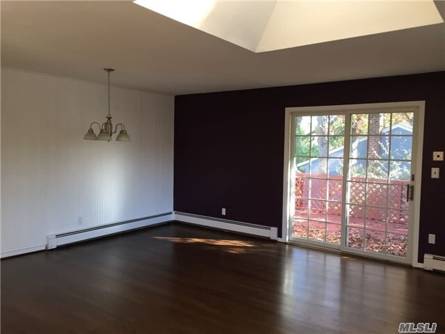 Foto del edificio - 556 N Greene Ave