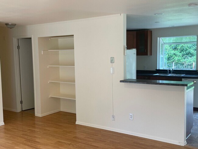 Foto del edificio - Private Langley Home Only Minutes From Downtown!