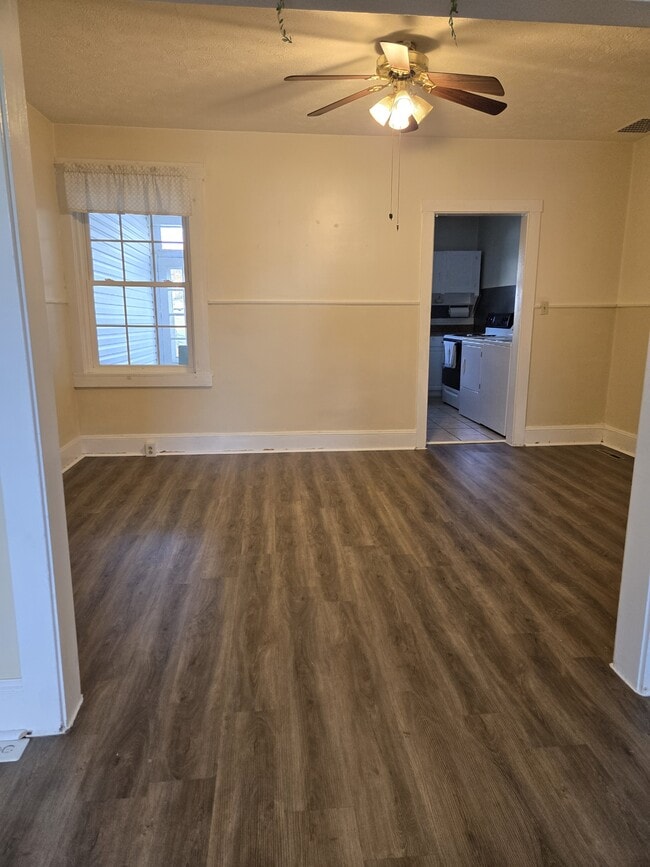 Building Photo - 25 Mount St