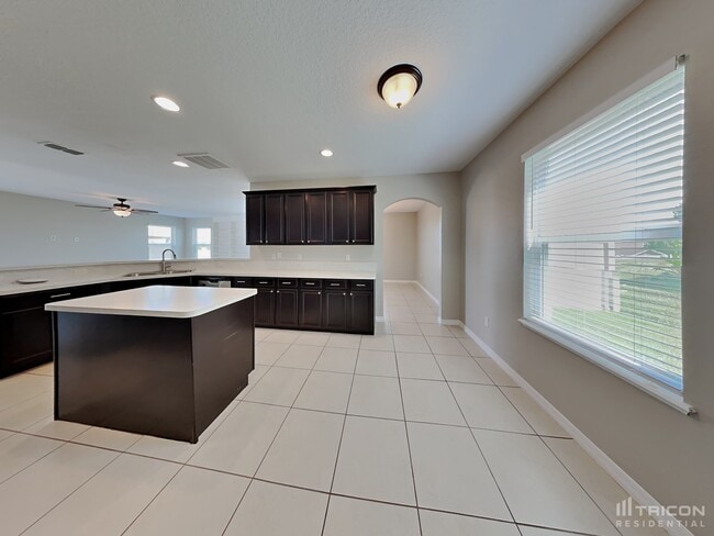 Building Photo - 509 Kestrel Dr