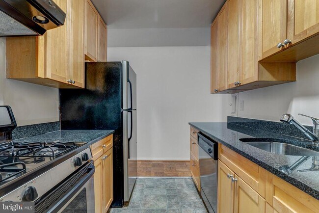 Foto del edificio - 922 24th St NW