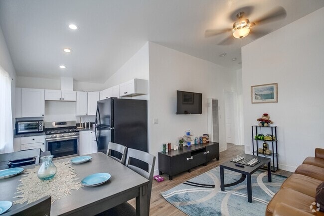 Sandton Luxury Apartment - Flats for Rent in Sandton, Gauteng, South ...