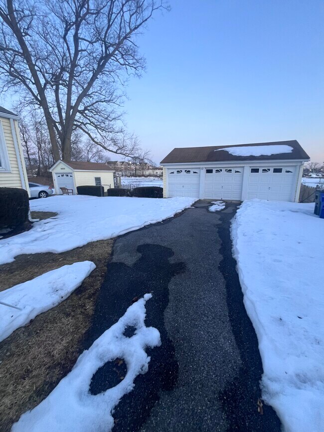 Foto del edificio - 96 Kenwood Ave