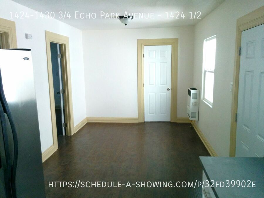 Foto principal - 1424-1430 3/4 Echo Park Avenue-1424 1/2