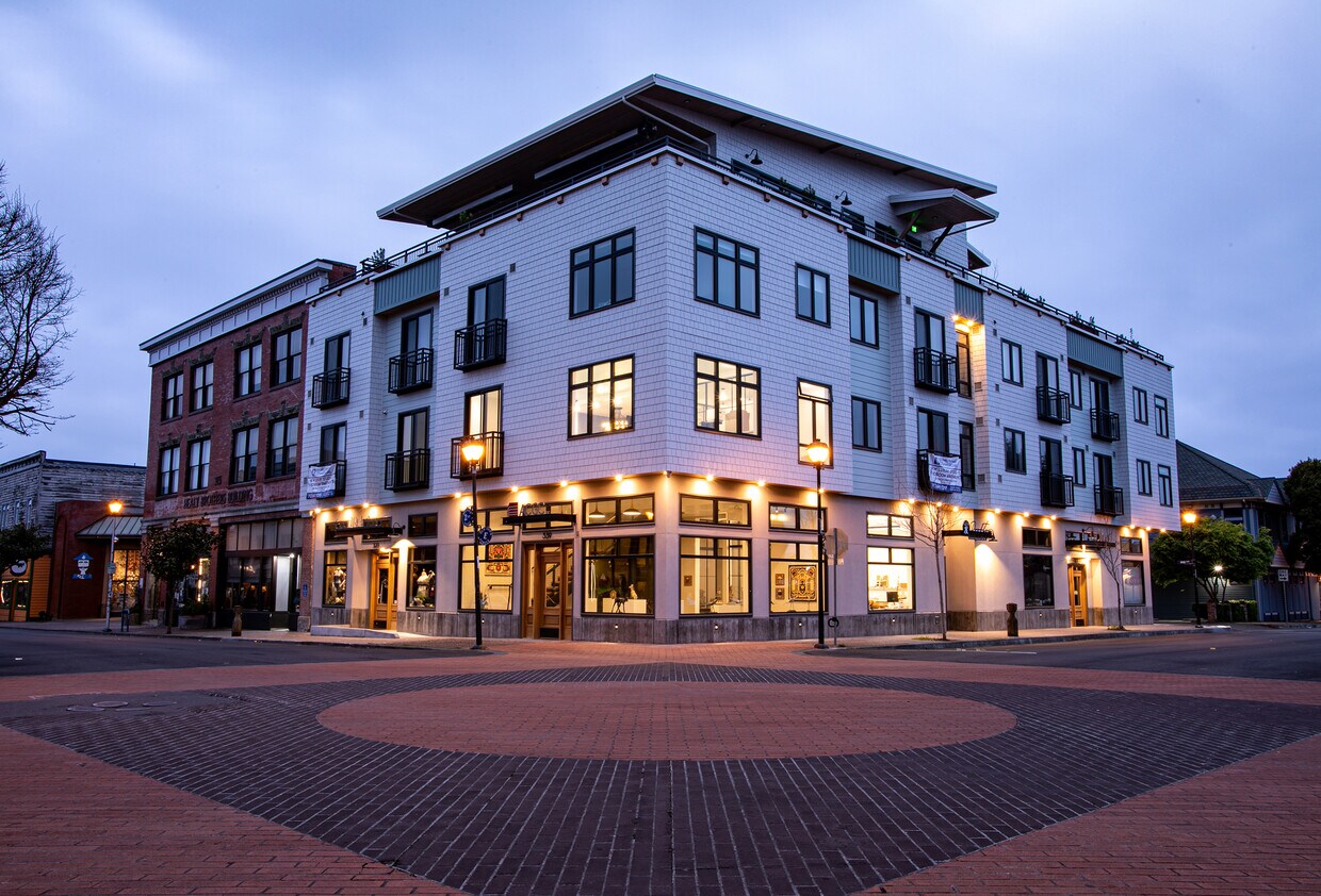 Foto del edificio - 138 E Street