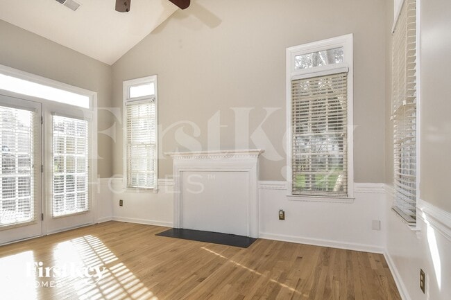 Building Photo - 6980 Avenbury Cir