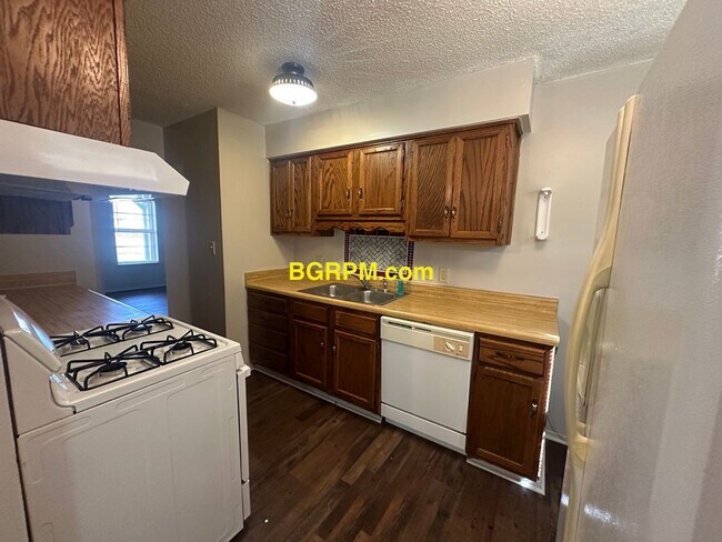 Foto del edificio - 3 BD, 1 1/2 BA, Home in Sherwood