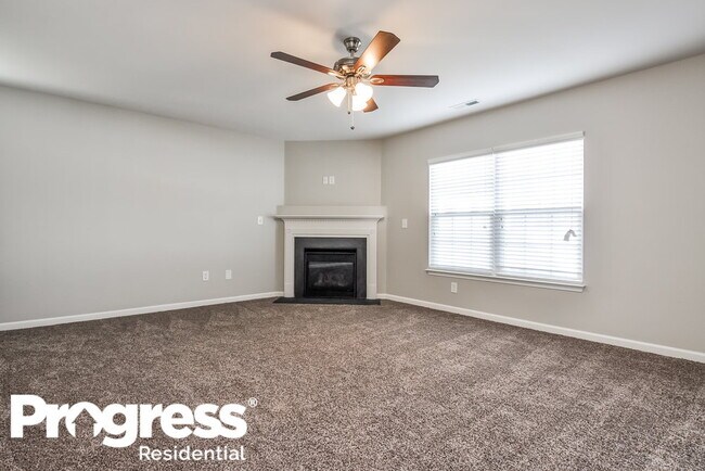 Foto del edificio - 5004 Bee Balm Ct