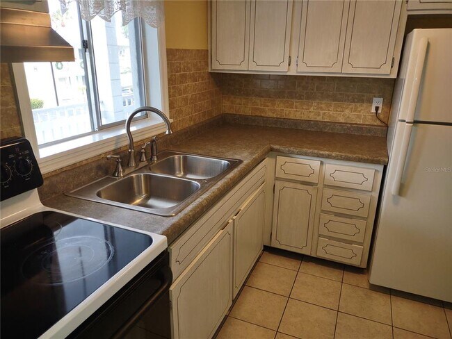 Foto del edificio - 1566 Pleasant Rd