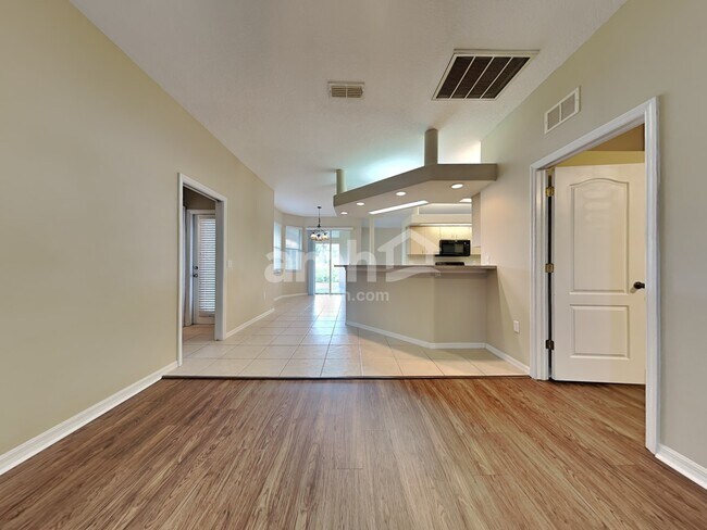 Foto del edificio - 8452 Fenholloway Ct
