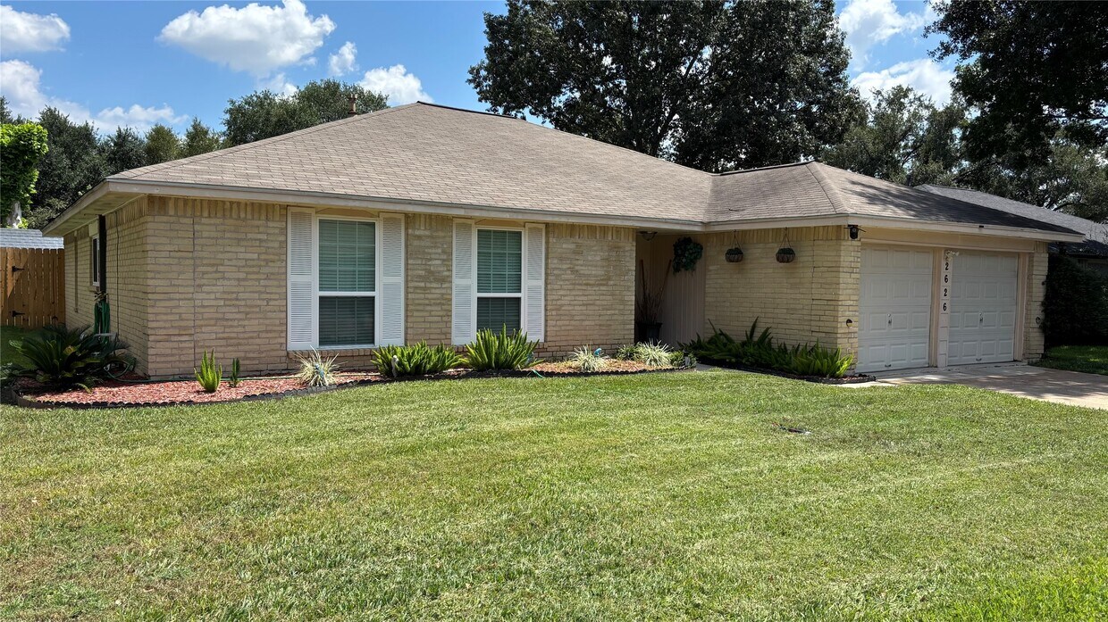Foto principal - 2626 Woodsorrel Dr