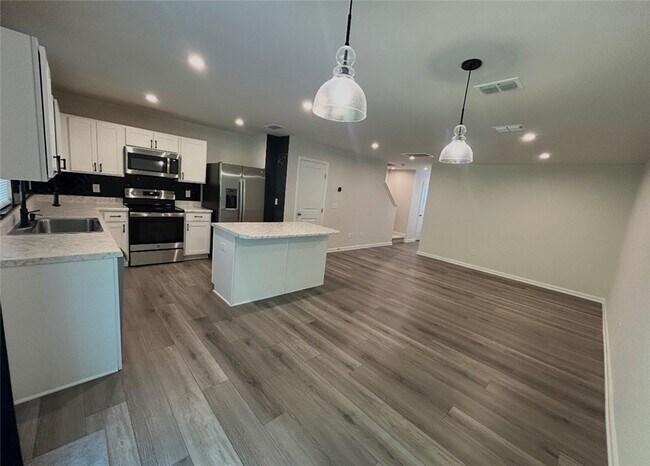 Foto del edificio - 131 Sarnesfield Wy