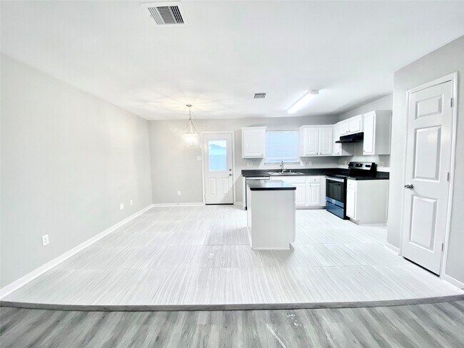 Foto del edificio - 4414 Peppermint Hill Ln