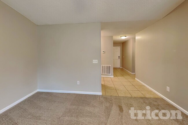 Foto del edificio - 1351 Trotters Walk Way